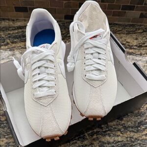 Nike LD-1000 womens size 8